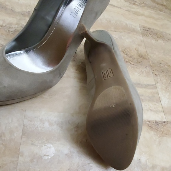 Pumps - Picture 4 of 6